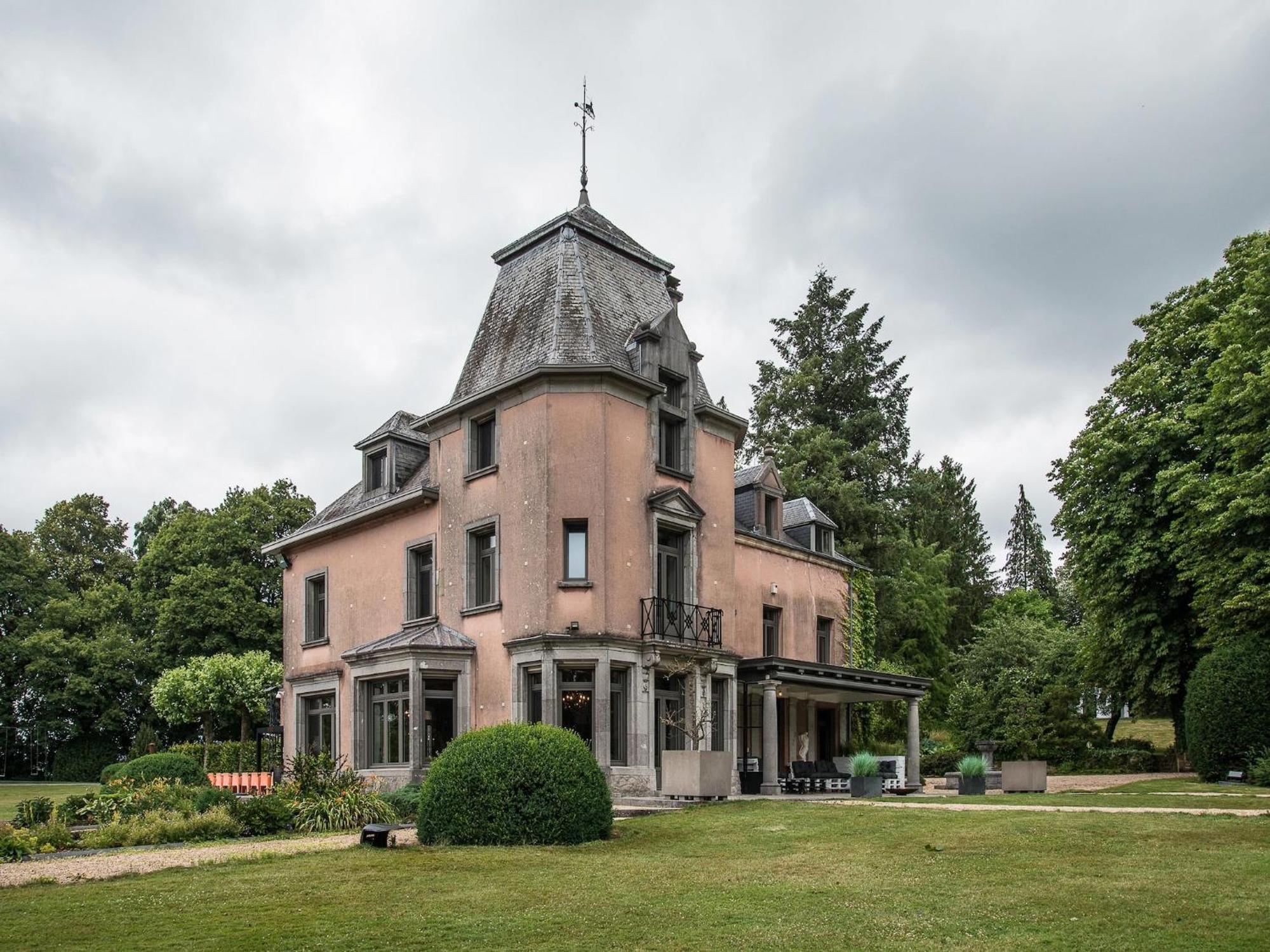 Villa Luxurious Castle With Hot Tub In The Belgian à Jamoigne Extérieur photo