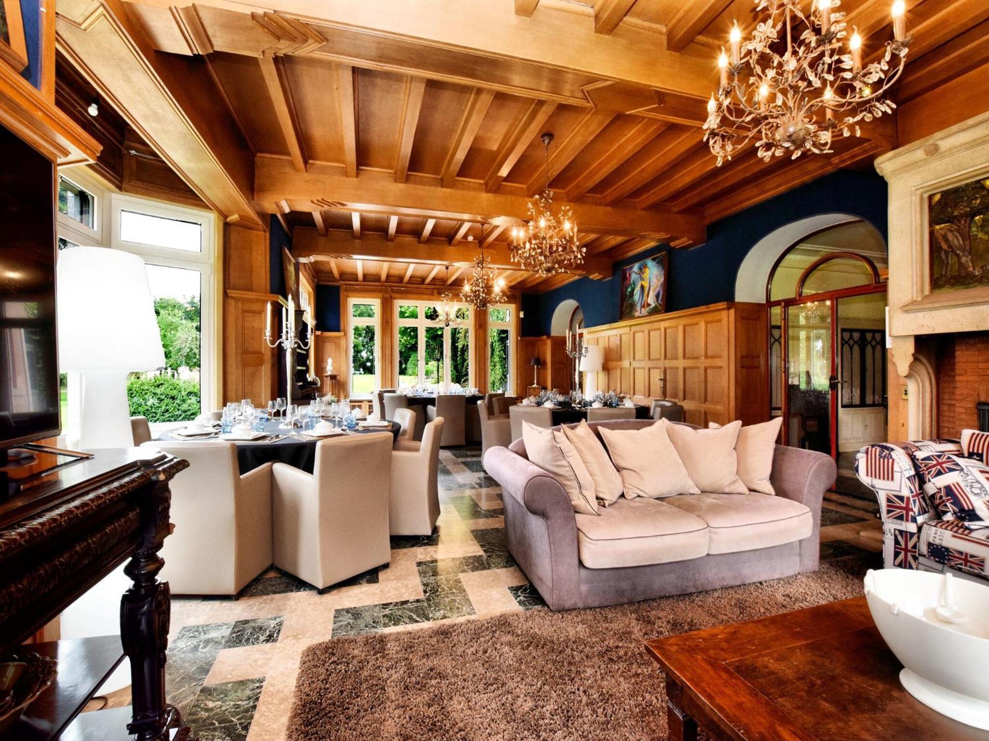 Villa Luxurious Castle With Hot Tub In The Belgian à Jamoigne Extérieur photo